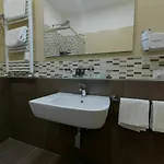 Gravina Frattina Couette-café 4*